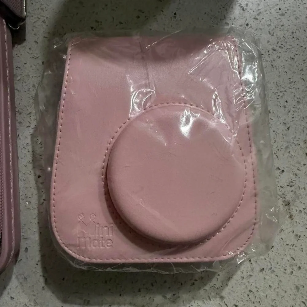 Pink Instax Mini 9 camera with 2‎ case and strap no battery cover
